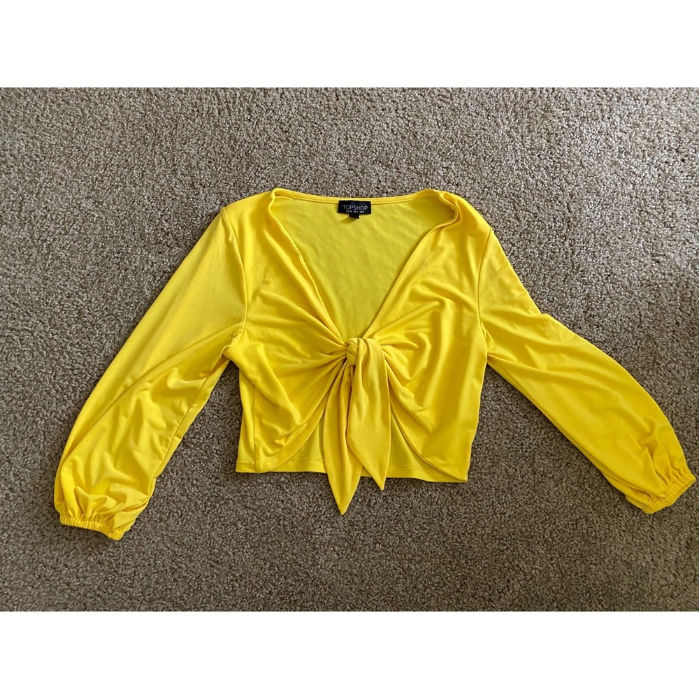 Long sleeve middle-tie crop top, size 4
